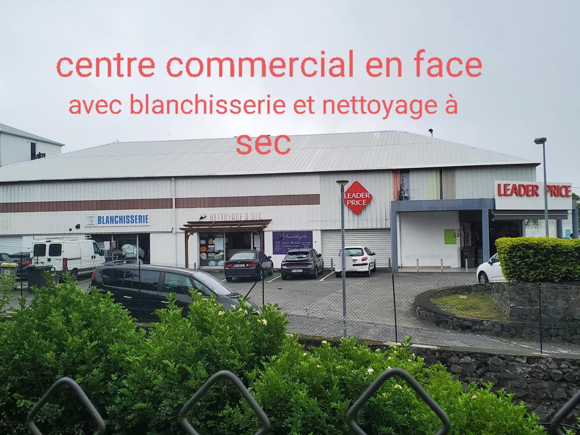 T2 Au Rez De Chaussee, Parking Prive Et Wifi Haut Debit Le Tampon Zewnętrze zdjęcie